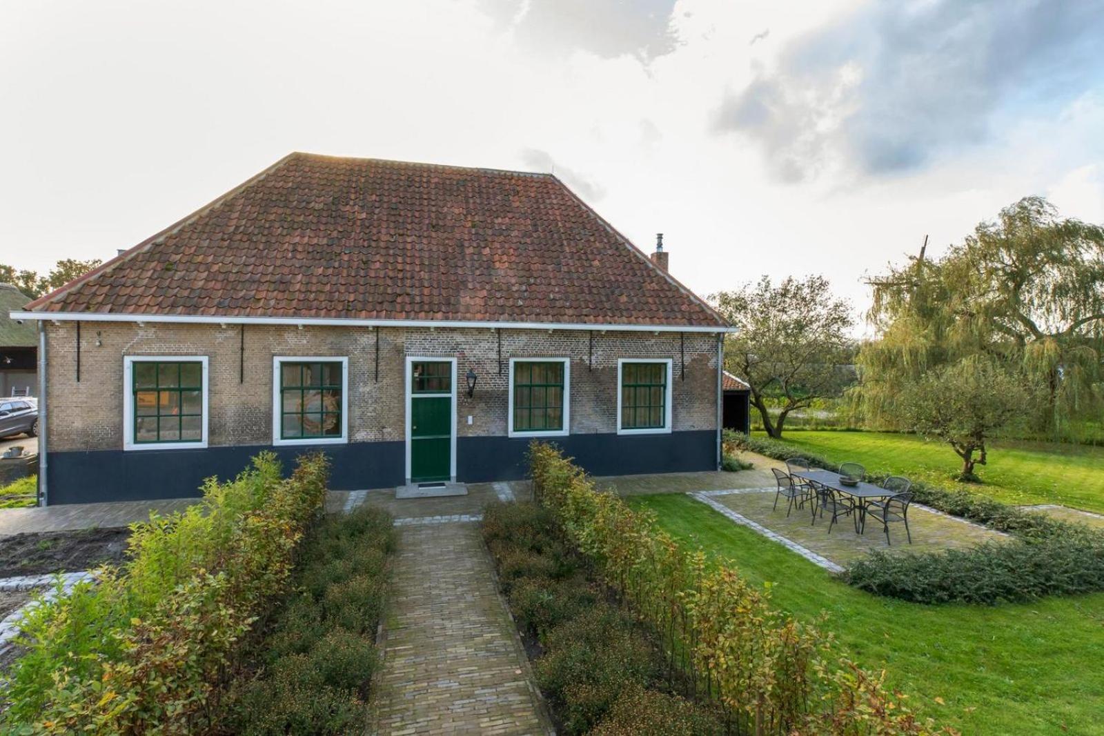 Vakantiehuis 'boerderij Molenhof' - Stationsweg 5 | Heinkenszand